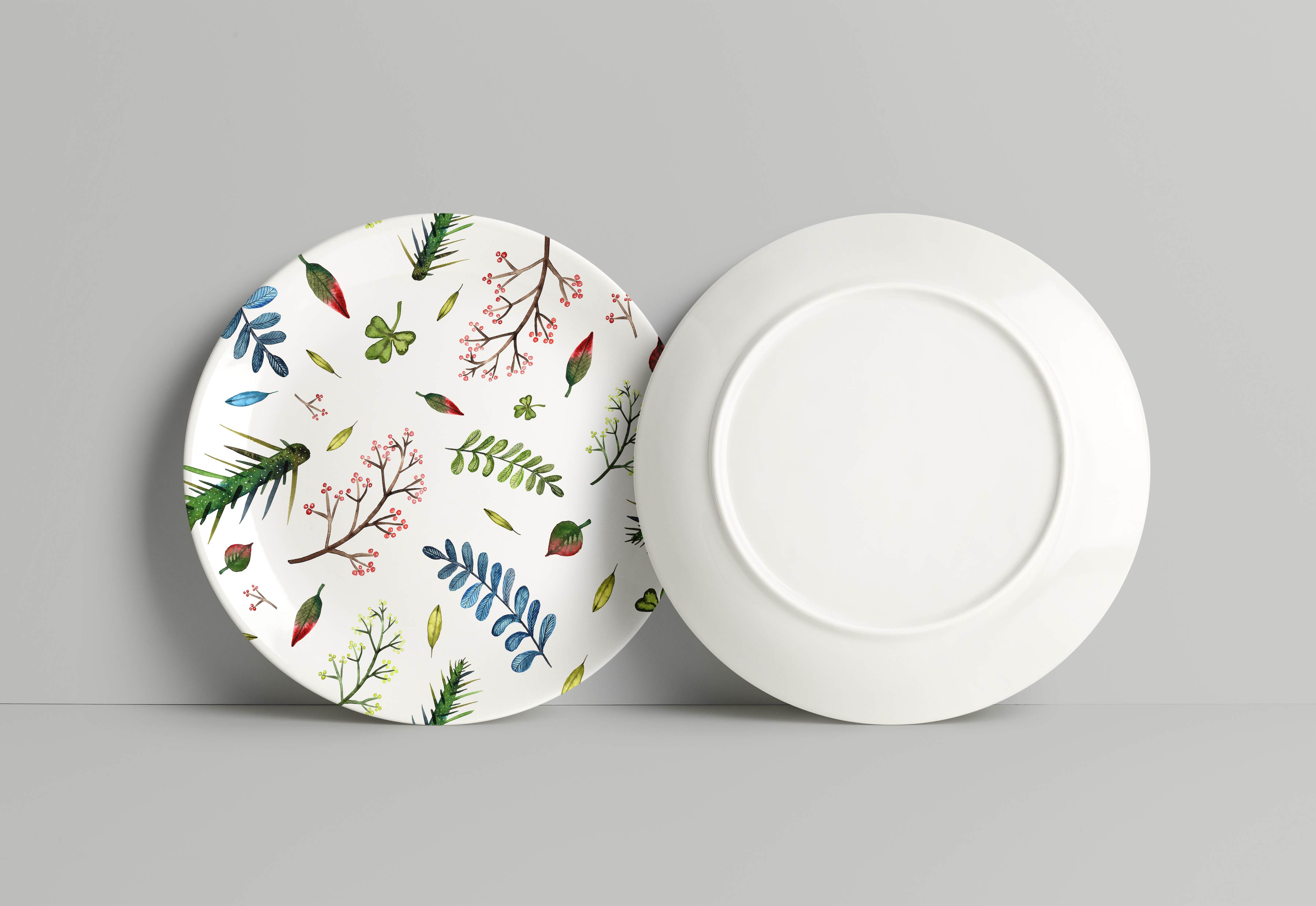 Plate floral pattern