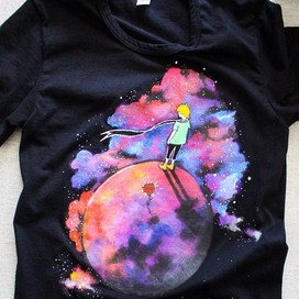 T-shirt handpainted print