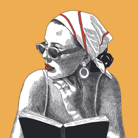 Девушка с книгой на пляже