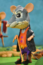 Герои армянских сказок, сделанные из пластилина