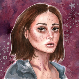 Девушка с веснушками