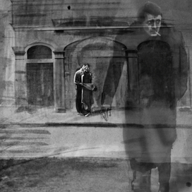 «На бульваре, у магазина французских булочек»