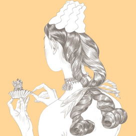 Неофелия ест пирожное