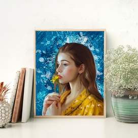 девушка в жёлтом