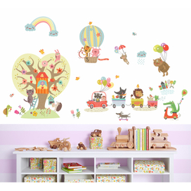 Оформление стены в детской комнате