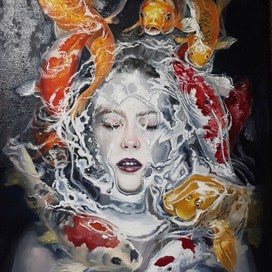 Девушка с карпами