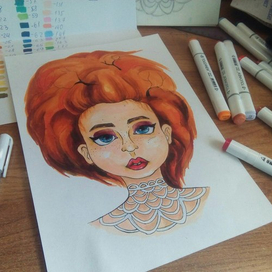 Девушка с рыжими волосами