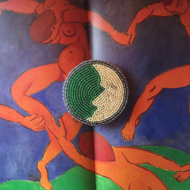 Брошь ручной работы из бисера "Астро-Светило" 