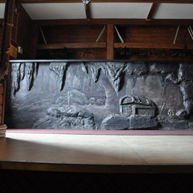 гардеробная стойка в ресторане "Порт Роял"