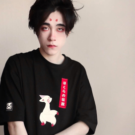 Принты в коллаборации с @miaowsers 