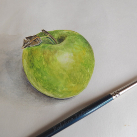 зеленое яблоко