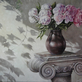 В тени плюща