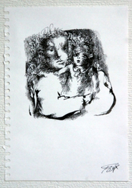 Девочка с куклой