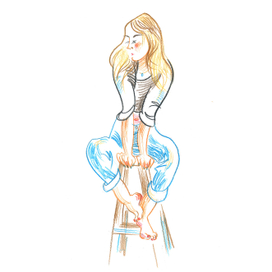 Аня на стуле 