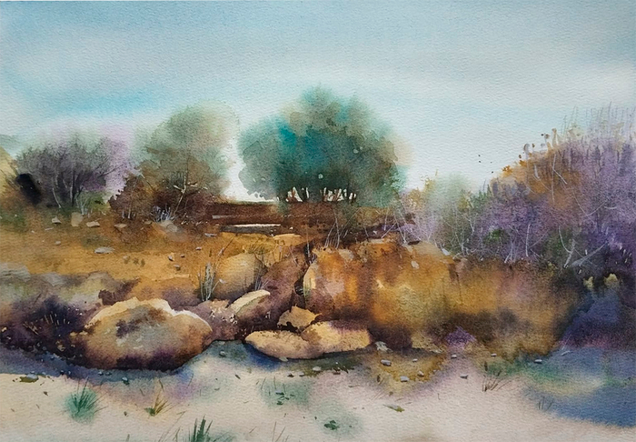 С другой стороны двора