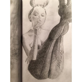 Девушка с сигаретой