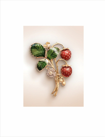 Земляничная брошь