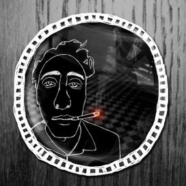 В дверь кто-то стучал