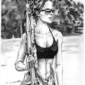 Девушка с карабином.