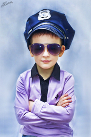 Мальчик-полицейский