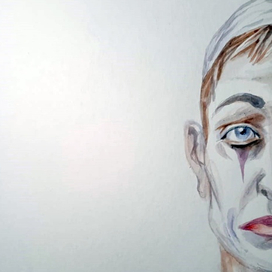 Белая стена