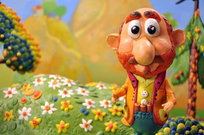 Герои армянских сказок, сделанные из пластилина