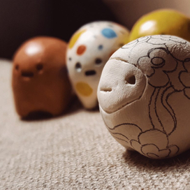 Глиняные миниатюры и линогравюра