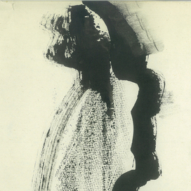 модель и зеркало