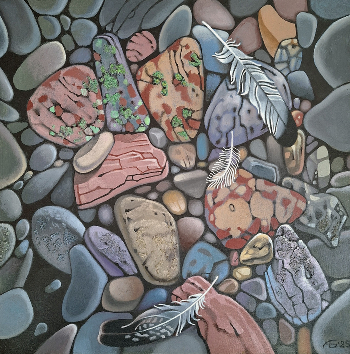 Среди серых камней