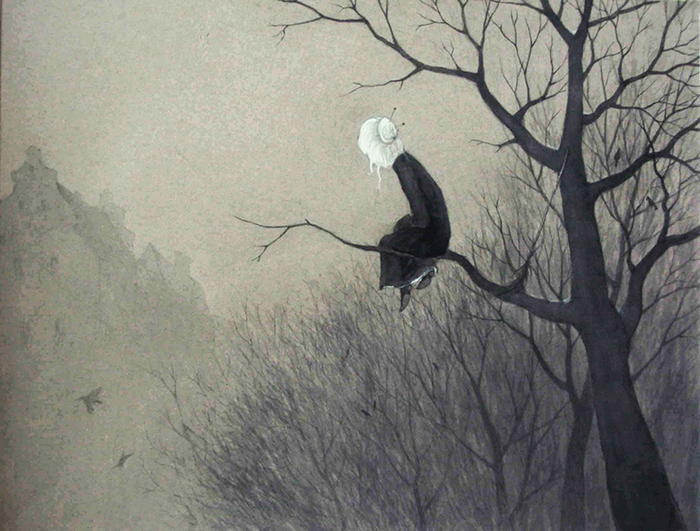 Пожилая фея на дереве