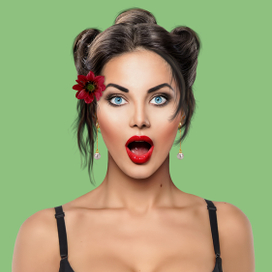 Красивая девушка. Испуг