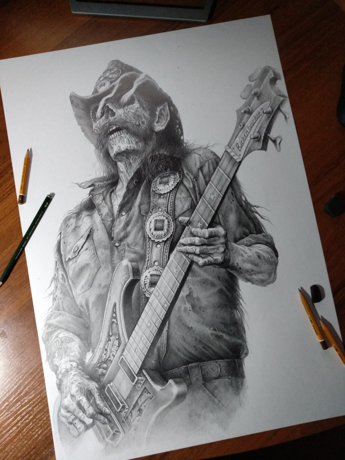 Принт на футболку.