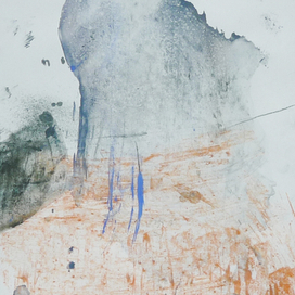 путники идут к горе