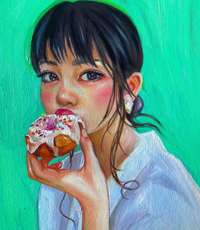 девушка с пончиком 