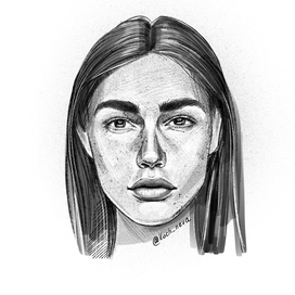 Портрет девушки с веснушками карандашом