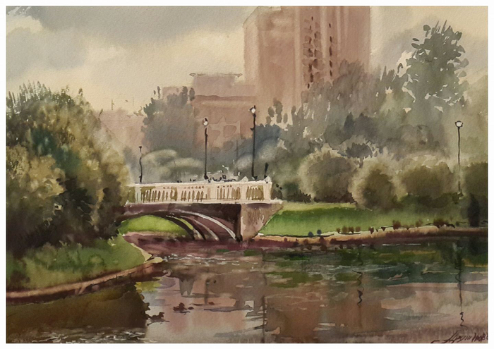 Озеро в яблоневом саду.