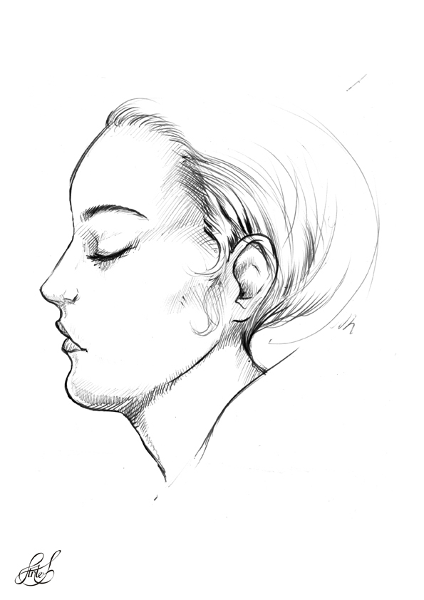 Женские профили. Задремав