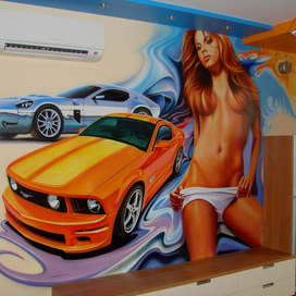 Роспись стены в детской комнате