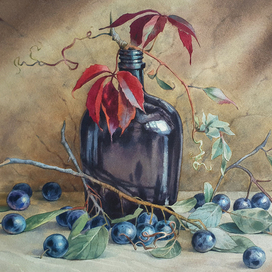 Бутылка со сливами