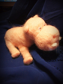 Розовый бегемот с другого ракурса.