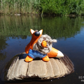 На маленьком плоту