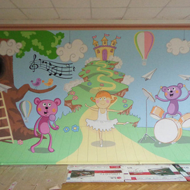 Стена в детском доме