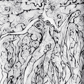 по траве босая