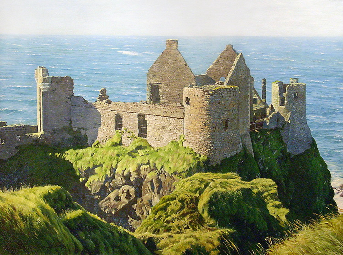 The old castle in Ireland.  (свидетель суровых времён)