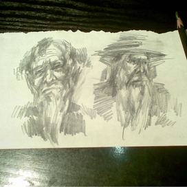 Наброски бородеев дорогущим карандашом