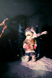 падал прошлогодний снег