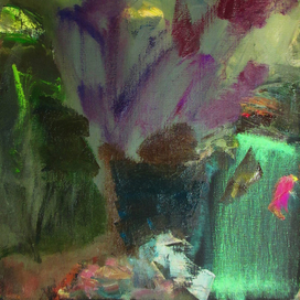 цветы и город за окном 