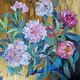 Пионы и золото