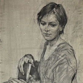 Девушка с книгой