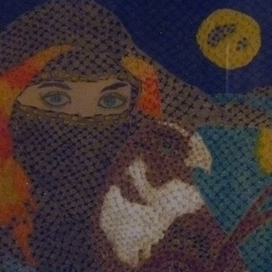 Девушка в виде вулкана и сокол